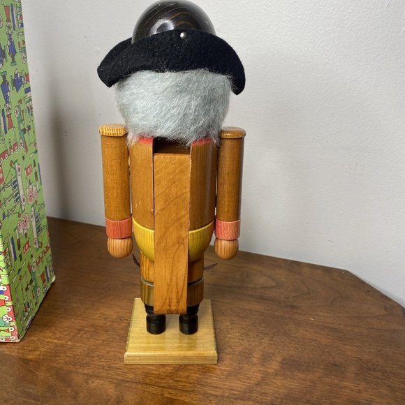 Vintage Erzgebirge Pirate German Nutcracker Wood 12.5 Vintage Erzgebirge Pirate German Nutcracker Wood 12.5\